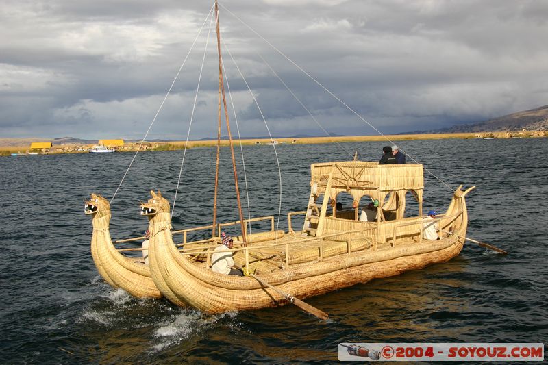 Lago Tititaca - Islas Flotantes de los Uros
Mots-clés: peru bateau Lac Roseau