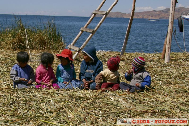 Lago Tititaca - Islas Flotantes de los Uros
Mots-clés: peru Lac personnes Roseau