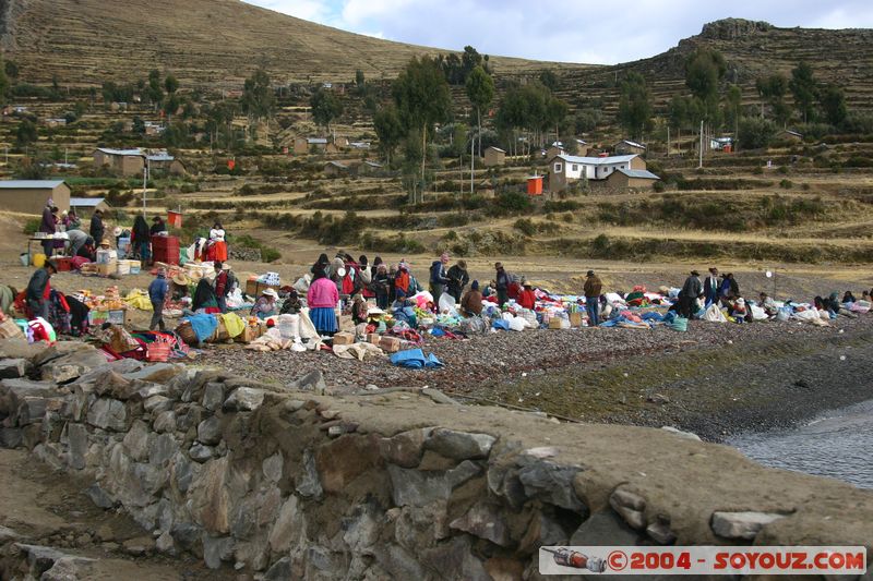 Lago Titicaca - Isla Amantani - Mercado
Mots-clés: peru Marche personnes Folklore