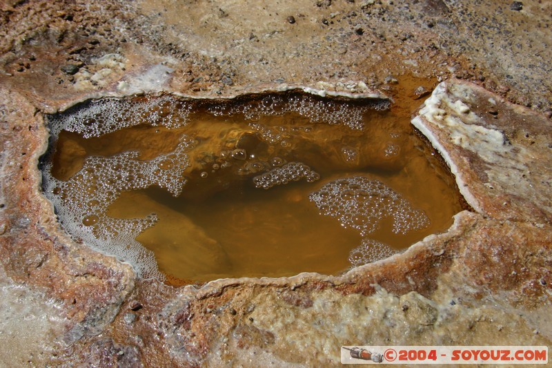 Salar de Uyuni - Jeux de couleurs minerales
