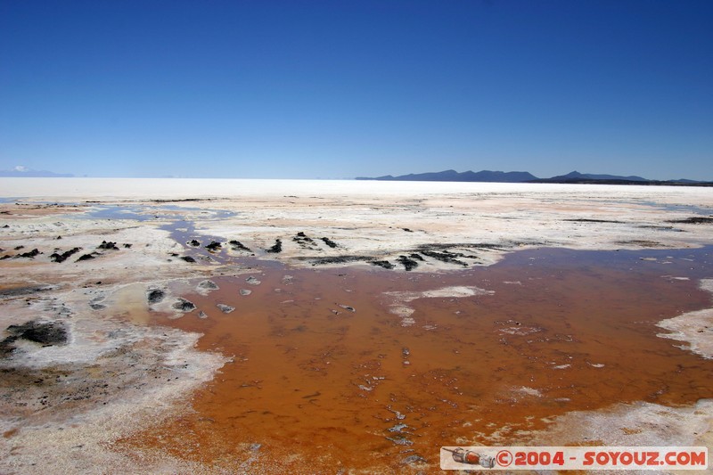 Salar de Uyuni - Jeux de couleurs minerales
