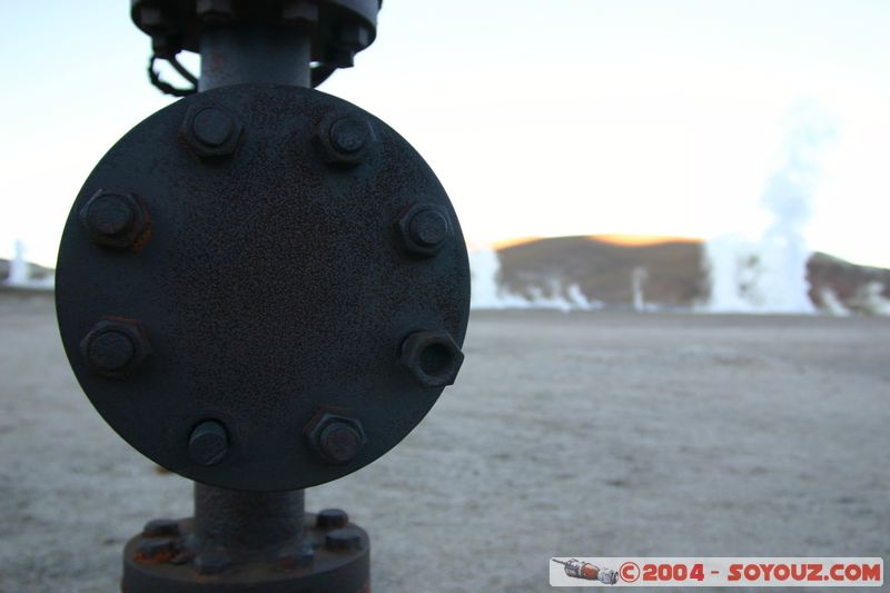 Los Geiseres del Tatio - Centrale geothermique
Mots-clés: chile geyser usine