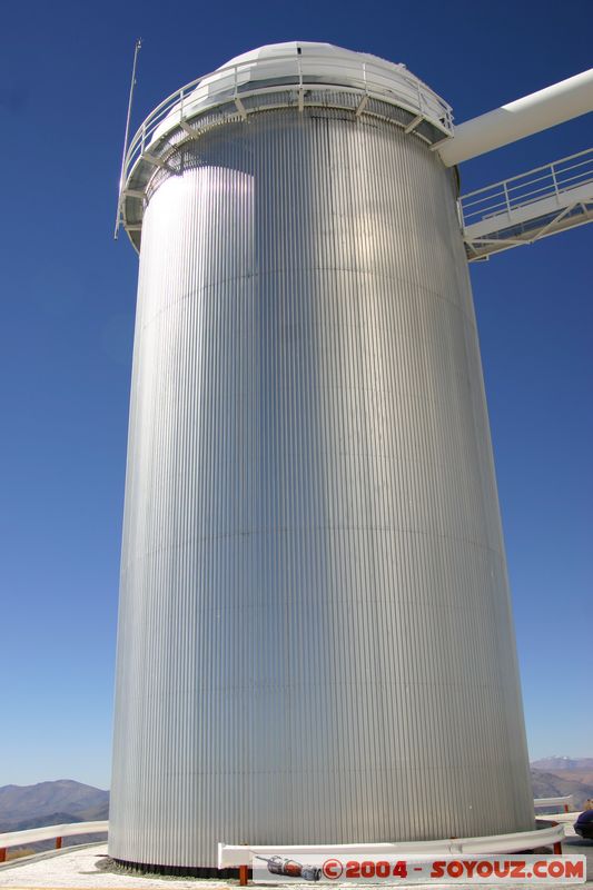 ESO - La Silla Observatory - CAT 1.4 m
Mots-clés: chile Astronomie observatoire