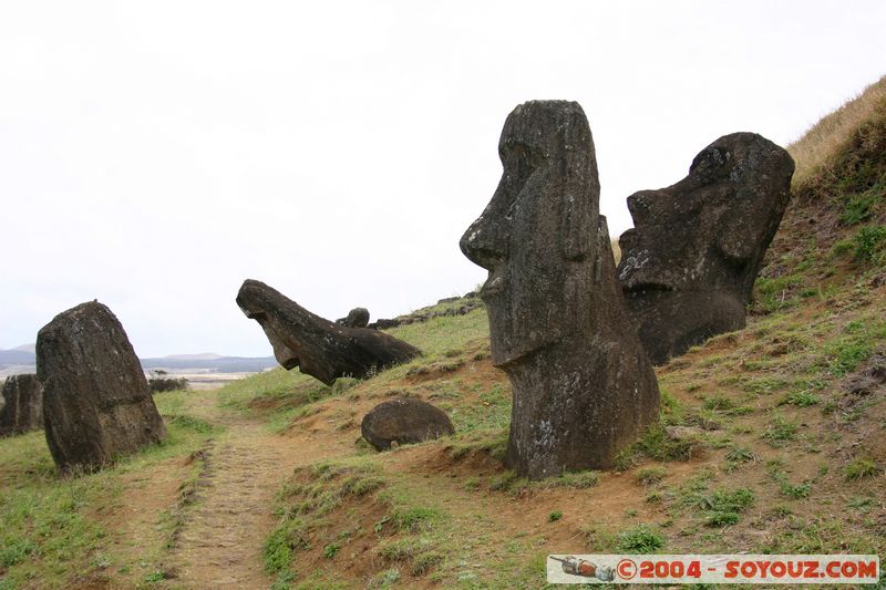 Ile de Paques - Rano Raraku - Carriere des moai
Mots-clés: chile Ile de Paques Easter Island patrimoine unesco Moai animiste sculpture