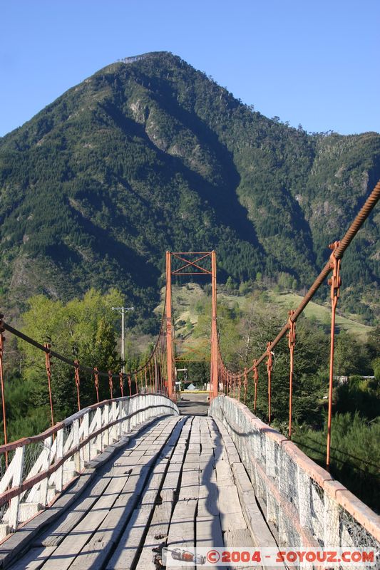 Pucon - Rio Liucura
Mots-clés: chile Pont