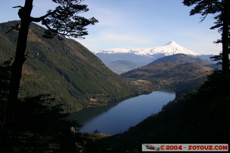 Parque Nacional Huerquehue - Lago Tinquilco y Volcan Villarica
Mots-clés: chile Lac