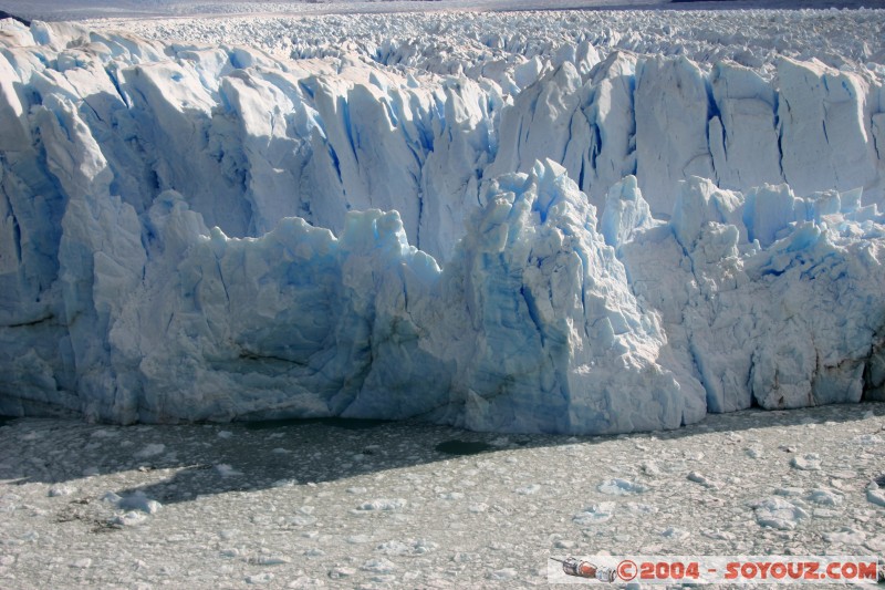 Chutes de glace / Falling ice rocks
