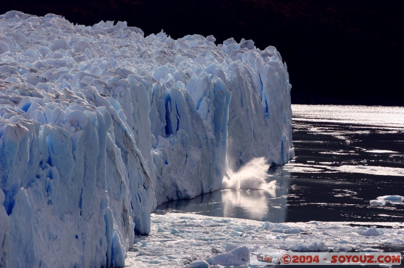 Chutes de glace / Falling ice rocks
