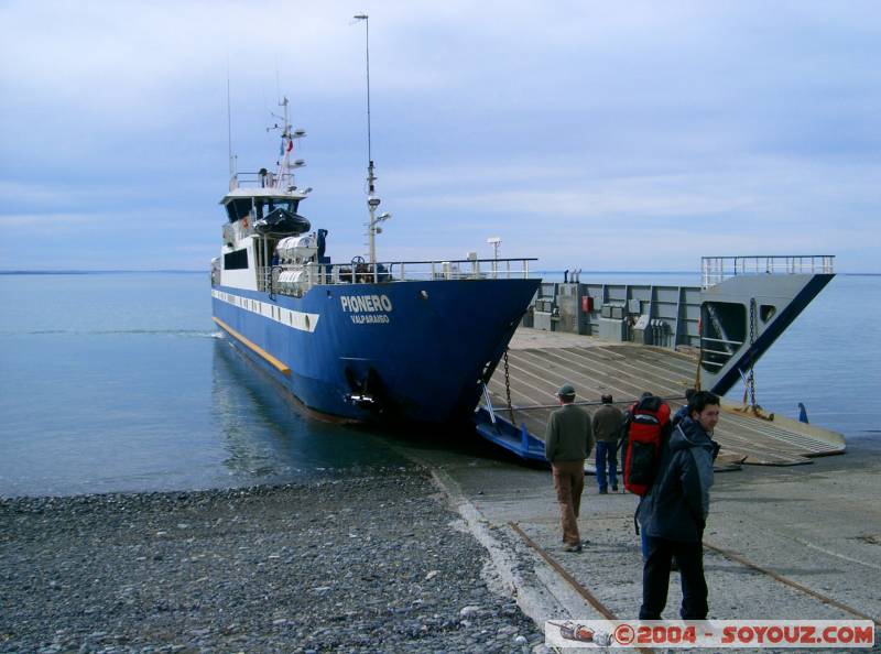 Ferry du Dtroit de Magellan / Magellan straight ferry
