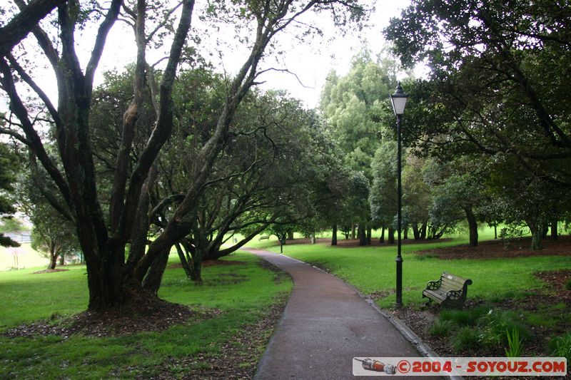 Auckland Domain
Mots-clés: New Zealand North Island coast to coast