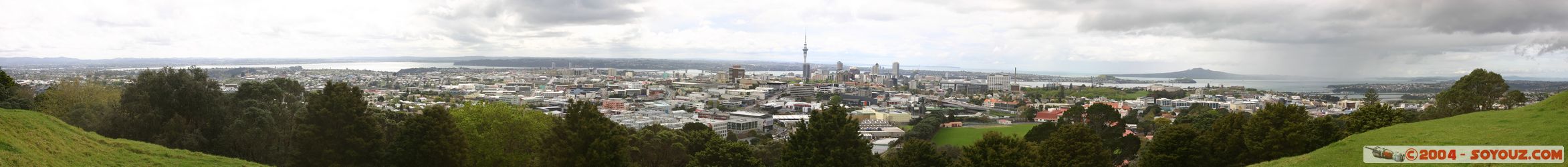 Auckland - Panorama from Mount Eden Domain
Mots-clés: New Zealand North Island coast to coast panorama