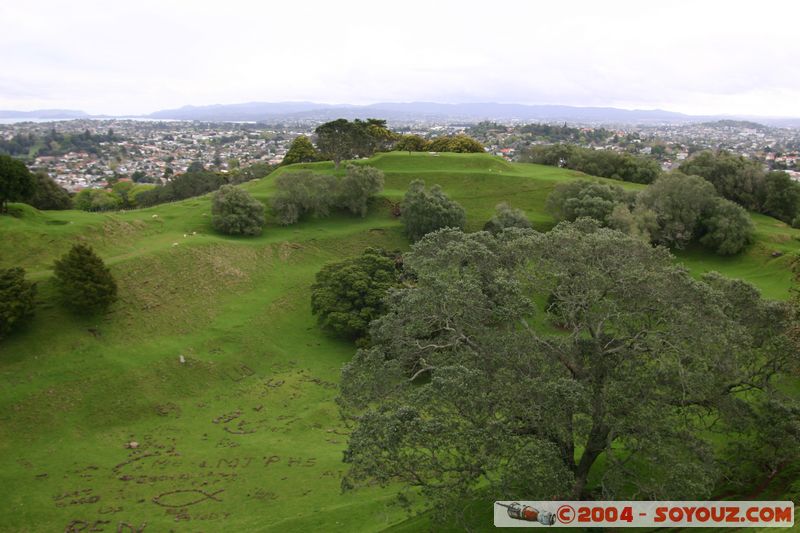 Auckland - One Tree Hill Domain
Mots-clés: New Zealand North Island coast to coast volcan