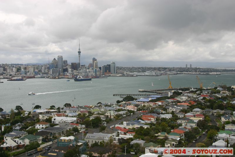 Auckland from Devonport
Mots-clés: New Zealand North Island Auckland Sky Tower mer