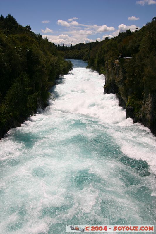 Taupo - Waikato River - Huka Falls
Mots-clés: New Zealand North Island Riviere cascade