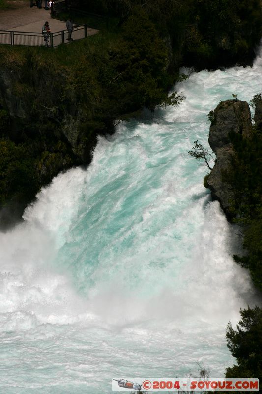 Taupo - Waikato River - Huka Falls
Mots-clés: New Zealand North Island Riviere cascade