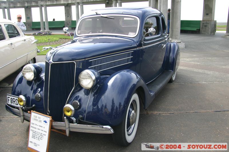 Napier - Old Cars Exhibition - Ford 5 Window Coupe 1936
Mots-clés: New Zealand North Island voiture