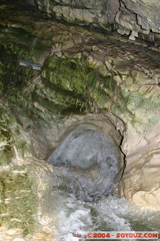 Cave Stream Scenic Reserve - Cave inlet
Mots-clés: New Zealand South Island grotte Riviere