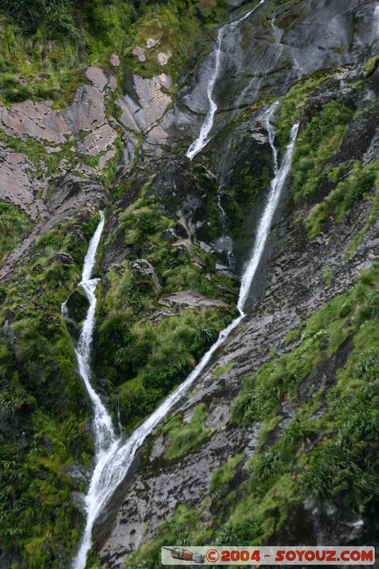 Milford Sound - Waterfalls
Mots-clés: New Zealand South Island patrimoine unesco cascade