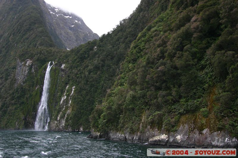 Milford Sound - Stirling Falls
Mots-clés: New Zealand South Island patrimoine unesco cascade