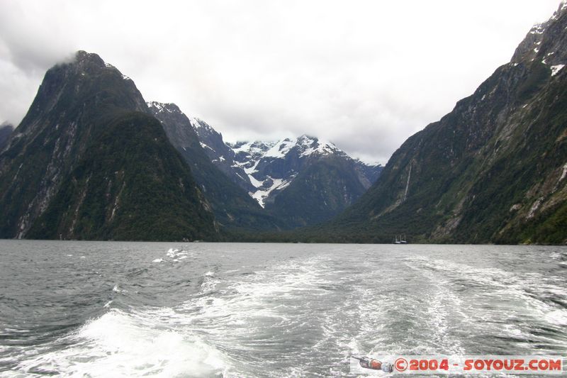 Milford Sound - Harrison Cove
Mots-clés: New Zealand South Island patrimoine unesco Montagne