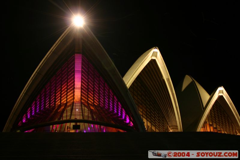 Sydney by Night - Opera House
Mots-clés: Nuit patrimoine unesco Opera House