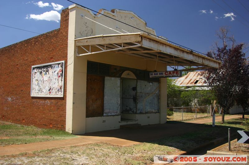 Sturt Highway - The Blue Bird Cafe
