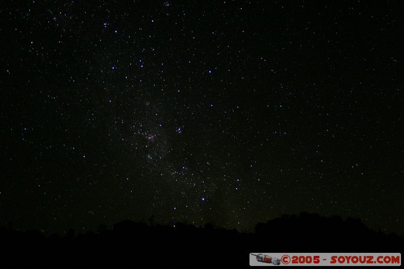 Cowra - Southern Cross rising
Mots-clés: Astronomie Nuit Etoiles