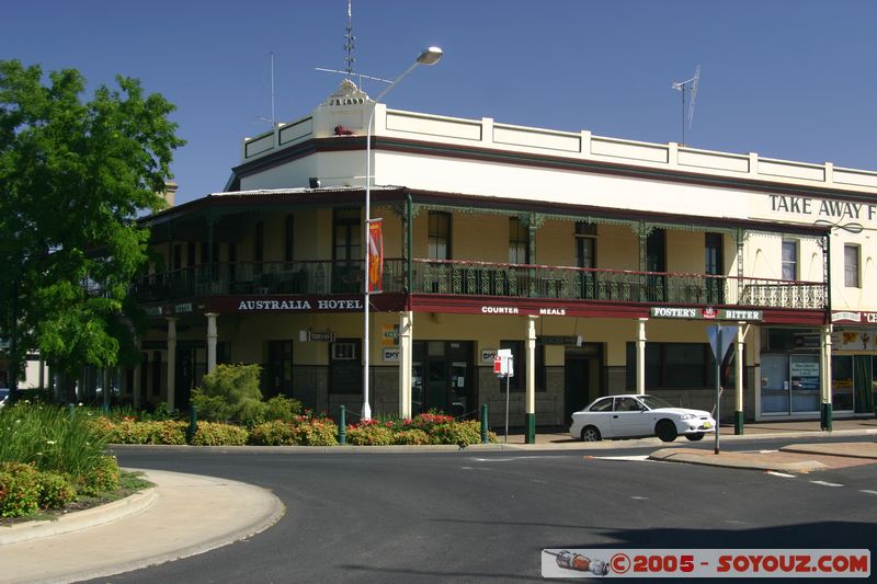 Forbes - Australia Hotel
