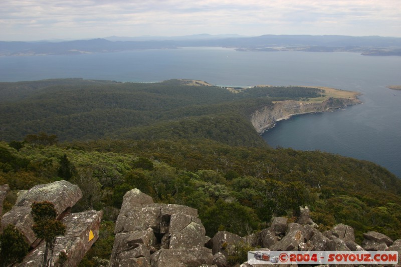 Maria Island - Bishop and Clerk - Vue sur Fossil Cliffs
