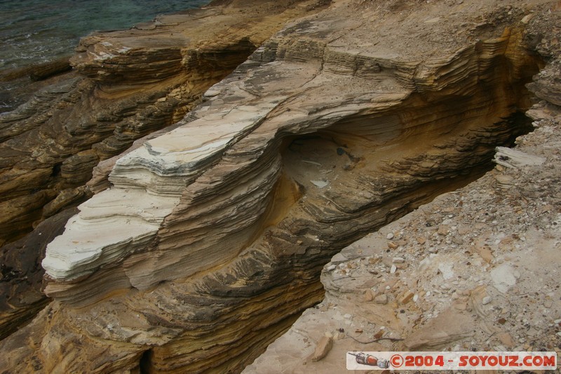 Maria Island - Painted Cliffs
