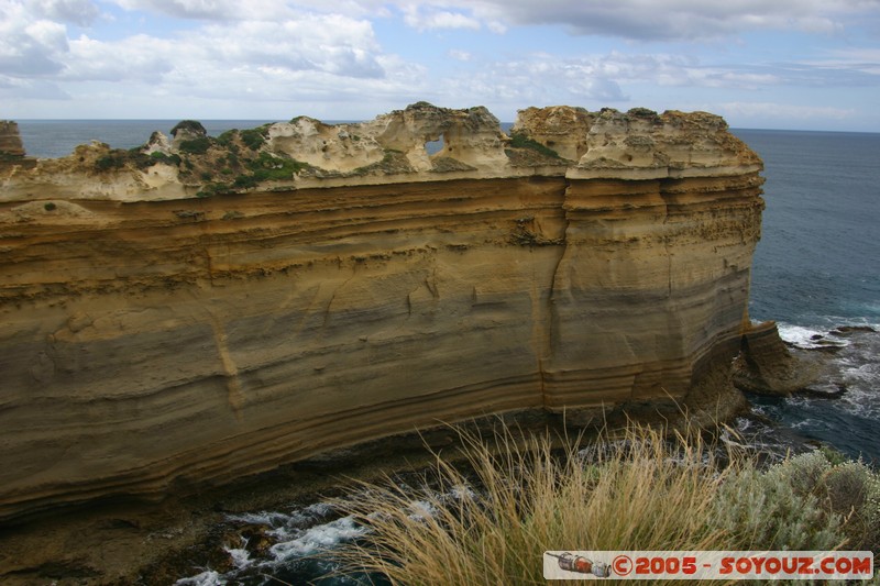 Great Ocean Road - Loch Ard Gorge -  The Razorback
