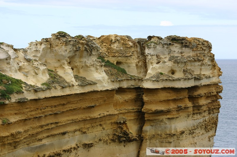 Great Ocean Road - Loch Ard Gorge -  The Razorback
