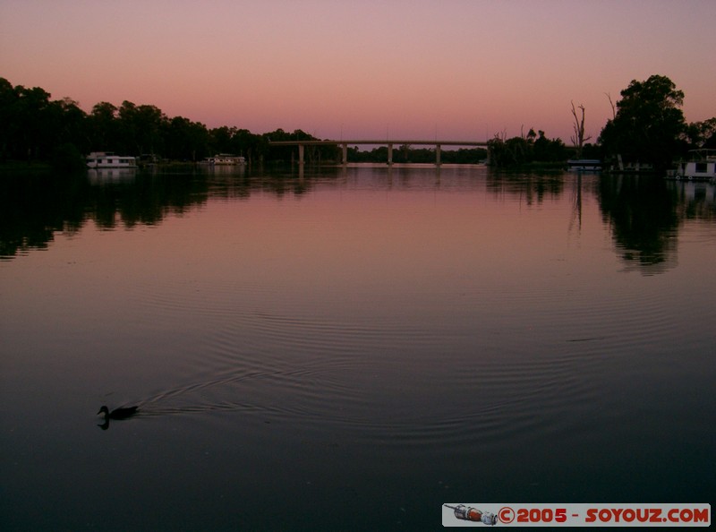 Mildura - Murray River at dusk
Mots-clés: sunset Riviere