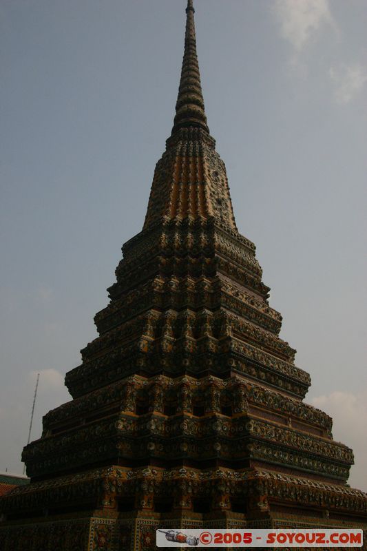 Bangkok - Wat Pho - Prang
Mots-clés: thailand Boudhiste Wat Phra Chetuphon