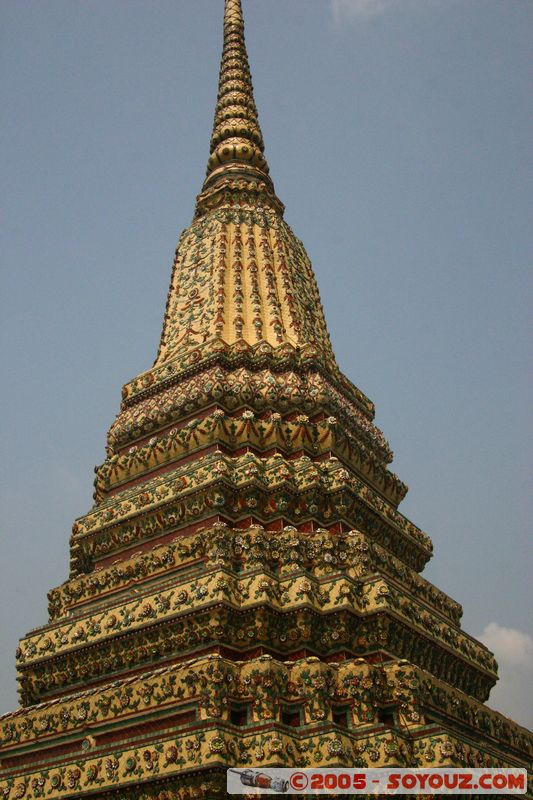 Bangkok - Wat Pho - Prang
Mots-clés: thailand Boudhiste Wat Phra Chetuphon