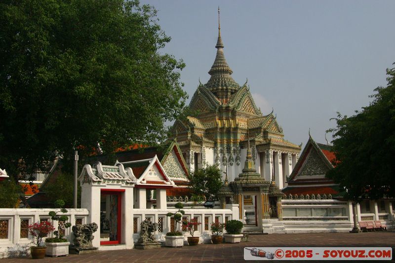 Bangkok - Wat Pho
Mots-clés: thailand Boudhiste Wat Phra Chetuphon