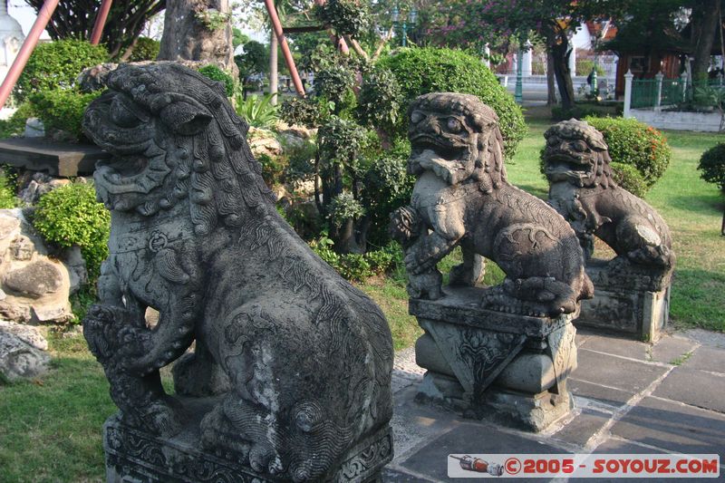 Bangkok - Wat Arun (Temple of the Dawn)
Mots-clés: thailand Boudhiste sculpture