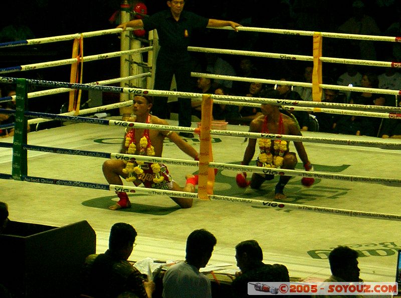 Bangkok - Lumpinee Stadium - Muaythai (Thai Boxing)
Mots-clés: thailand sport