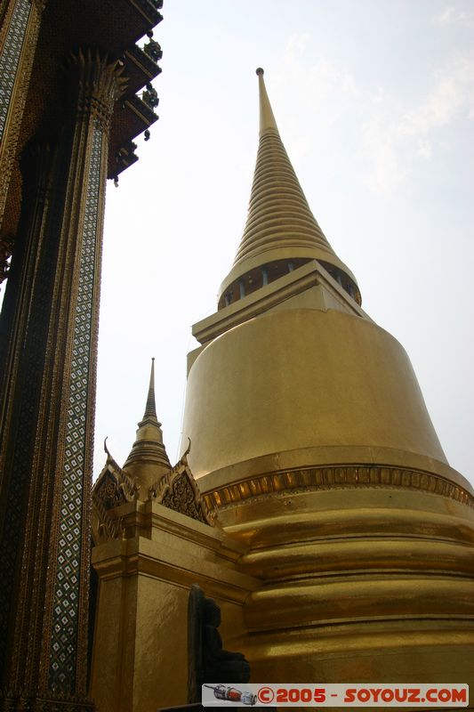Bangkok - Wat Phra Kaew - Phra Sri Rattana Chedi
Mots-clés: thailand Boudhiste