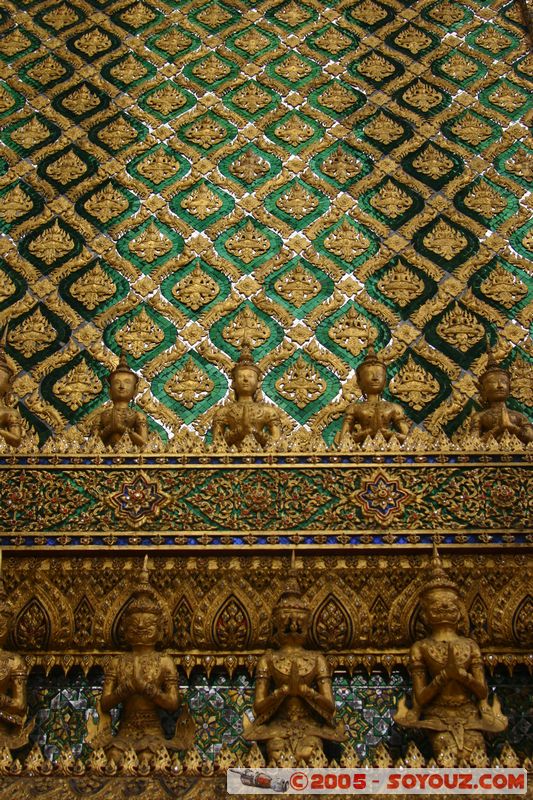 Bangkok - Wat Phra Kaew - Phra Mondhop
Mots-clés: thailand Boudhiste
