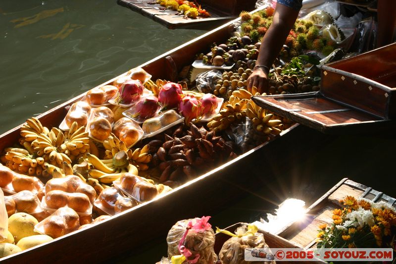 Damnoen Saduak - Marche Flottant
Mots-clés: thailand Marche floating market fruit