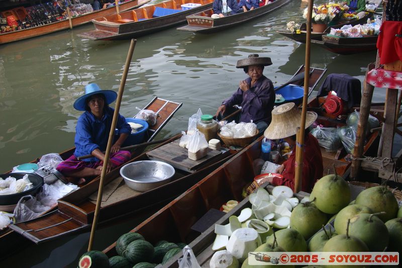 Damnoen Saduak - Marche Flottant
Mots-clés: thailand Marche floating market