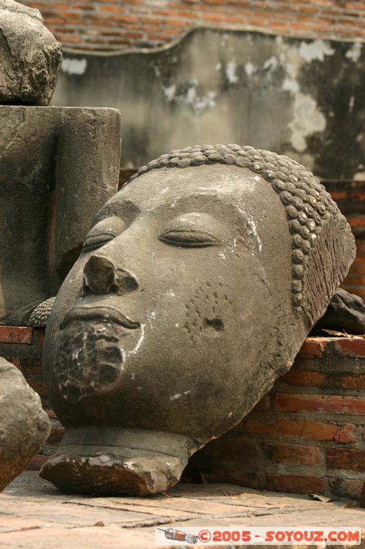 Ayutthaya - Wat Rat Burana
Mots-clés: thailand patrimoine unesco Ruines Boudhiste sculpture