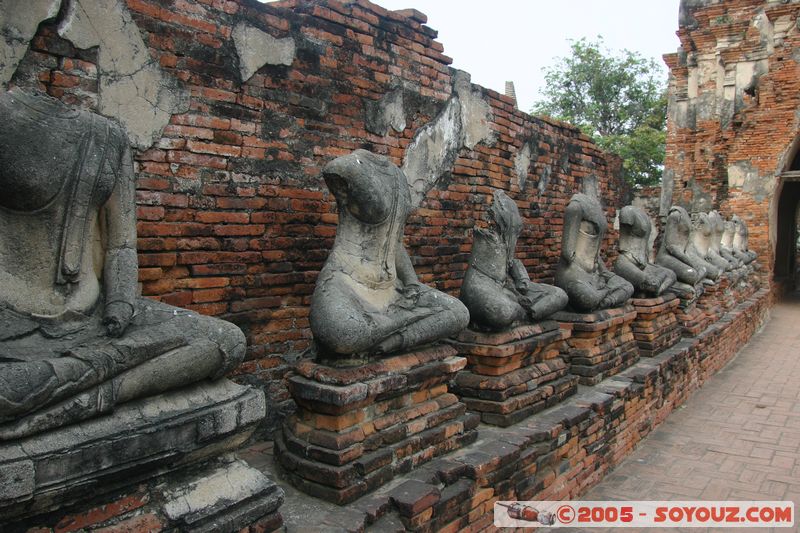 Ayutthaya - Wat Chai Wattanaram
Mots-clés: thailand patrimoine unesco Ruines Boudhiste statue