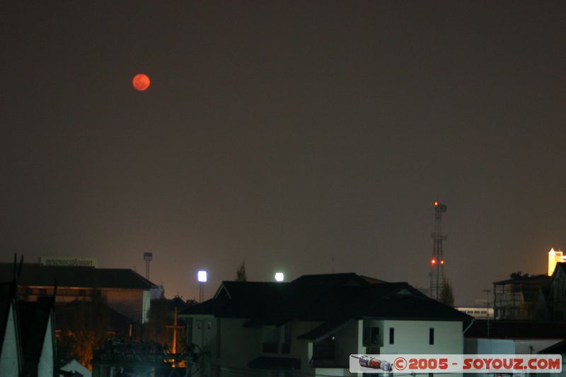 Chiang Mai by Night - Moon Rising
Mots-clés: thailand Nuit Lune