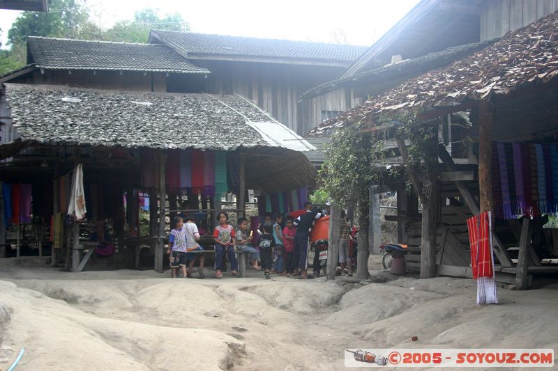 Around Chiang Mai - Hill-Tribe village
Mots-clés: thailand personnes