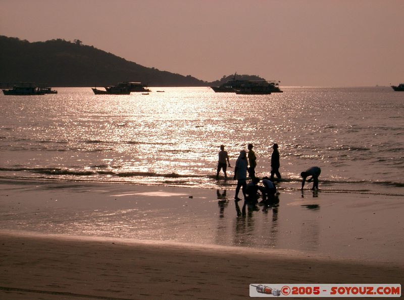 Phuket - Ao Patong - Sunset
Mots-clés: thailand plage mer sunset