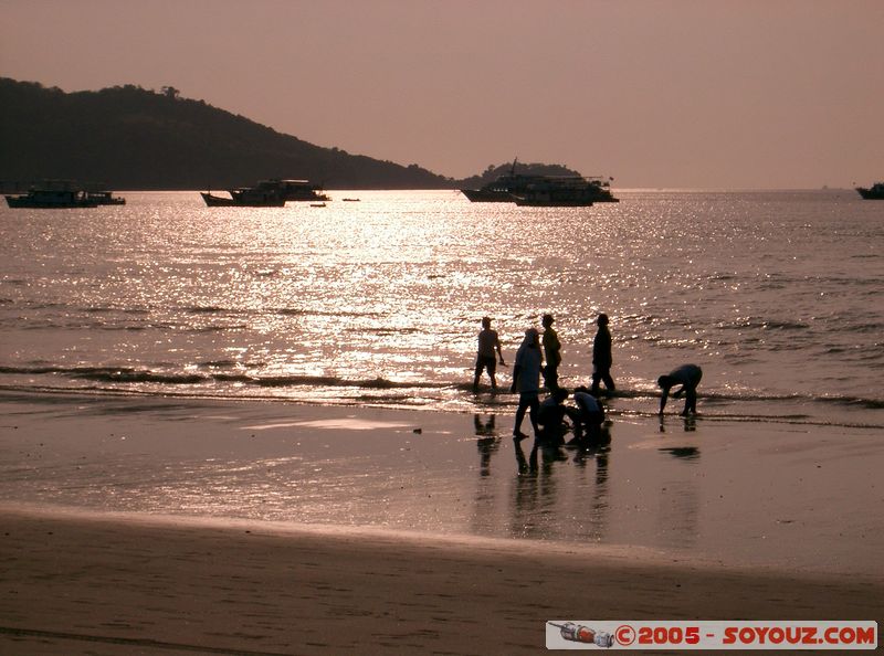 Phuket - Ao Patong - Sunset
Mots-clés: thailand plage mer sunset