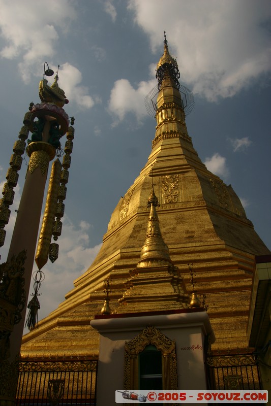 Yangon - Sule Paya
Mots-clés: myanmar Burma Birmanie Pagode