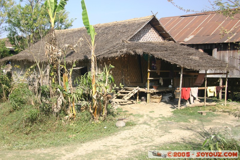 Nyaung Shwe
Mots-clés: myanmar Burma Birmanie